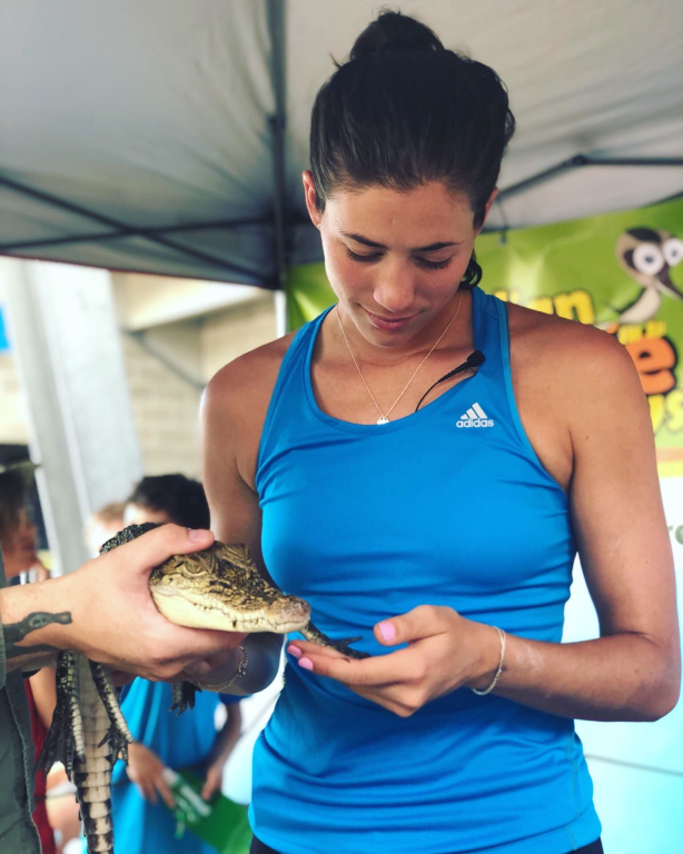 九游棋牌关于穆古鲁扎关键节点高光表现，西班牙队带队取胜！的信息